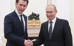 Putin gặp Thủ tướng Áo điển trai, phương Tây "đứng ngồi không yên" 