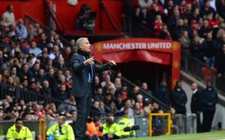 Vì Mourinho, M.U hoãn kế hoạch nâng cấp sân Old Trafford