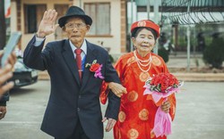 Ánh mắt tình tứ của cặp đôi U90 sau 60 năm yêu khiến cộng đồng mạng thổn thức