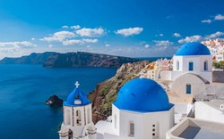 Thiên đường du lịch Santorini: Không phải màu hồng như bạn tưởng tượng