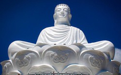 Đến Bình Định chiêm ngưỡng tượng Phật ngồi lớn nhất Đông Nam Á