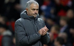 HLV Mourinho nói gì khi làm được điều chưa từng có trước Klopp?