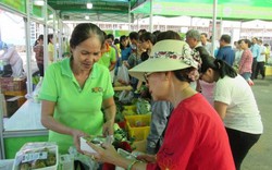 Những phiên chợ bán nông sản sạch ai cũng muốn đến mua ở Sài Gòn