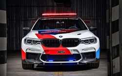 Sedan siêu mạnh BMW M5 2018 làm xe an toàn ở MotoGP