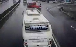 Xe cứu hỏa đi ngược chiều đối đầu xe khách ở cao tốc, lỗi tại ai?