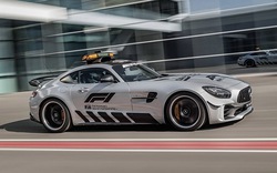 Mercedes GT-R được dùng làm "Xe an toàn" cho giải đua F1