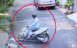 Clip:Táo tợn phá khóa, đột nhập nhà dân trộm 3 xe máy giữa ban ngày