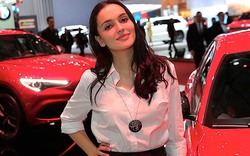 Dàn người đẹp khoe sắc tại Geneva Motor Show