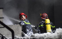 TP.HCM: Ảnh hiện trường cháy chung cư cao cấp, ít nhất 13 người chết