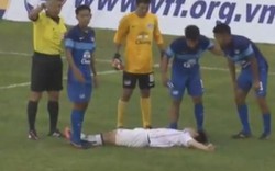 Va chạm với đồng nghiệp Thái Lan, cầu thủ U19 Nhật Bản bất tỉnh