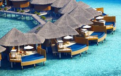 Tới xứ thiên đường Maldives tận hưởng tuần trăng mật, bạn không thể bỏ qua những địa điểm xa hoa này