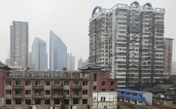 Cận cảnh dịch chuyển tòa khách sạn 5.000 tấn ở Trung Quốc