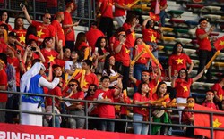 Asian Cup 2019: Lý do CĐV Việt Nam bị tịch thu kèn vuvuzela tại UAE