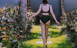 "Em chưa 18" Kaity Nguyễn diện bikini cạp cao chào tuổi 19