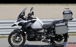 Xem BMW R 1200 GS phô diễn màn tự hành "cực đỉnh"