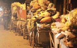 Phát hoảng với những "núi rác" bốc mùi xú uế khắp phố phường Hà Nội