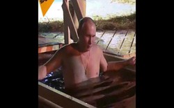 Video: Ông Putin cởi trần bước xuống hồ nước lạnh ngâm mình