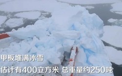 Tàu phá băng Trung Quốc gặp nạn vì… đâm phải tảng băng khổng lồ