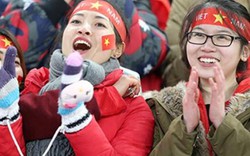 Bóc giá vật dụng “đi bão” của fan hâm mộ trước thềm tứ kết Asian Cup 2019