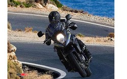 Chi tiết "xế phượt" Suzuki V-Strom 650XT ABS 2019 giá 242 triệu đồng