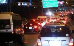 “Cấm cửa” 2 xe trên cao tốc: Tổng Cục đường bộ nói VEC sai, phải thu hồi quyết định