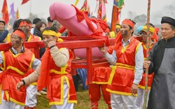 Điều ít biết về những lễ hội táo bạo nhất Việt Nam