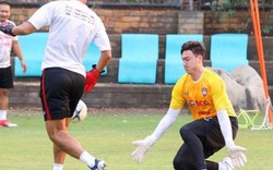 2 tuần khoác áo Muangthong United, Văn Lâm khó khăn nhất điều gì?