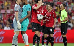 Muangthong United thua đau, Đặng Văn Lâm suýt tẩn đối phương