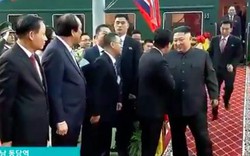 Phiên dịch của ông Kim Jong -un bất ngờ nổi tiếng trong 1 nốt nhạc