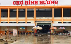 Thanh Hóa: Chợ đang xây, Cty Đông Bắc “lùa” tiểu thương vào thu tiền