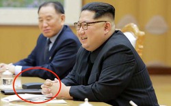 Bất ngờ với chiếc smartphone mà Chủ tịch Kim Jong Un đang sử dụng