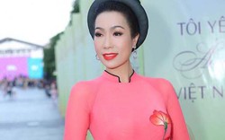 Á hậu Trịnh Kim Chi khoe dáng thướt tha tại Lễ hội Áo dài 2019