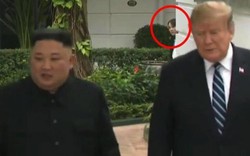 Khoảnh khắc em gái Kim Jong-un nấp sau tường, nhìn trộm anh trai và Trump