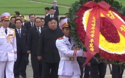Ông Kim Jong-un vào Lăng viếng Chủ tịch Hồ Chí Minh