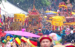 Lễ hội lớn nhất Lạng Sơn: Dân ùa ra đường chật kín các con phố