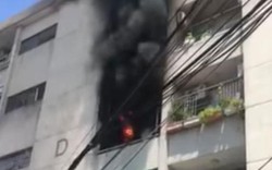 Cháy chung cư ở Sài Gòn, cư dân gào khóc tháo chạy xuống đường