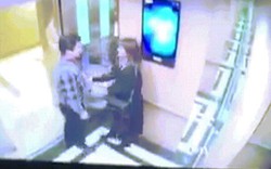 Clip cô gái trẻ bị người đàn ông sàm sỡ ngay trong thang máy