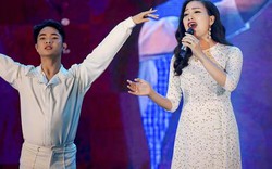 Huyền Trang gây xúc động khi hát về mẹ tại đêm nhạc 8/3 "Women's Love"