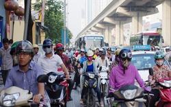 Đề xuất cấm xe máy đường Lê Văn Lương - Nguyễn Trãi: Ai đang thao túng và hưởng lợi?