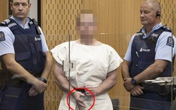 Kẻ xả súng giết 49 người ở New Zealand có cử chỉ tay đáng sợ tại tòa