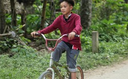 Cậu bé đạp xe 100km thăm em: "Cái lý của tình thương"