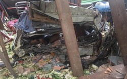 Xe tải tông sập hàng loạt nhà dân ở Đồng Nai, 2 người tử vong