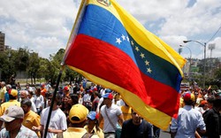 Nhà Trắng lớn tiếng dọa Nga vì đưa quân đến Venezuela