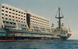 Số phận long đong của Khách sạn Nổi Sài Gòn được Triều Tiên mua lại