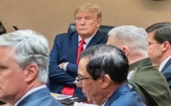 Nhà Trắng công bố ảnh ông Trump ở phòng Tình huống ngay sau vụ Iran nã tên lửa