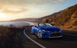 Lexus LC500 Convertible 2021 đầu tiên xuất xưởng, giá 48 tỷ đồng