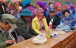 Độc đáo tục hát giao duyên trong lễ hội Gầu Tào của người Mông