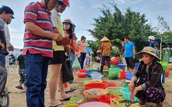 Độc đáo: Chợ đường Kiên Giang toàn bán cá, tôm đặc sản, tươi ngon