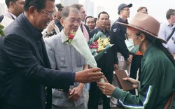 Tàu du lịch bị 5 nước từ chối vì virus corona được chào đón nhiệt tình ở Campuchia