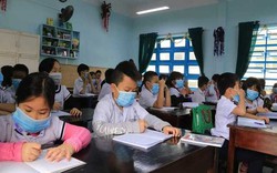 Đà Nẵng: Phụ huynh "không yên" khi con đi học giữa mùa dịch
